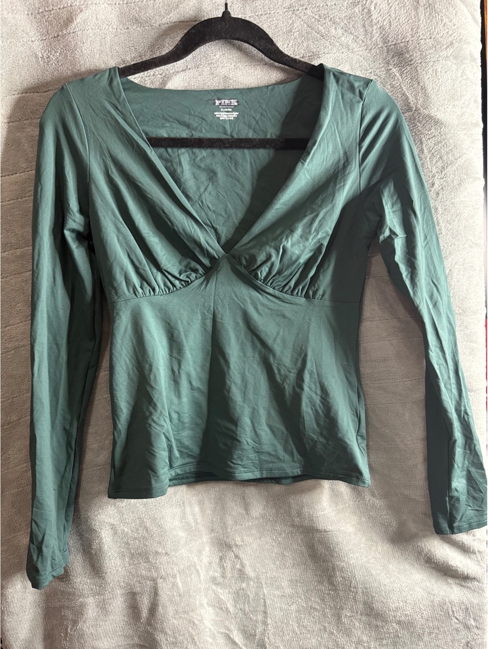 Victoria’s Secret Deep V Empire Waist Long Sleeve Top M Green NWOT